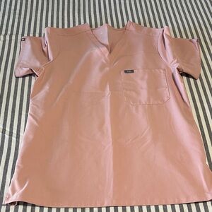 Figs Blush V-Neck Scrub Top